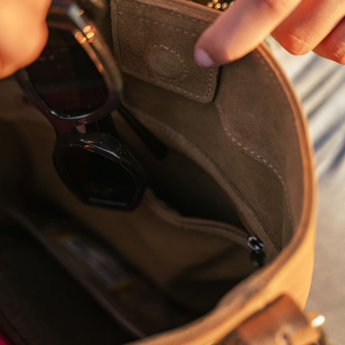 Andar Bucket Tote - The Sadie