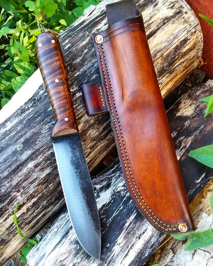 Shown with optional Ferro rod loop