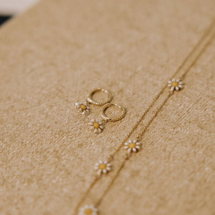 Carolina Daisy Hoop Earrings