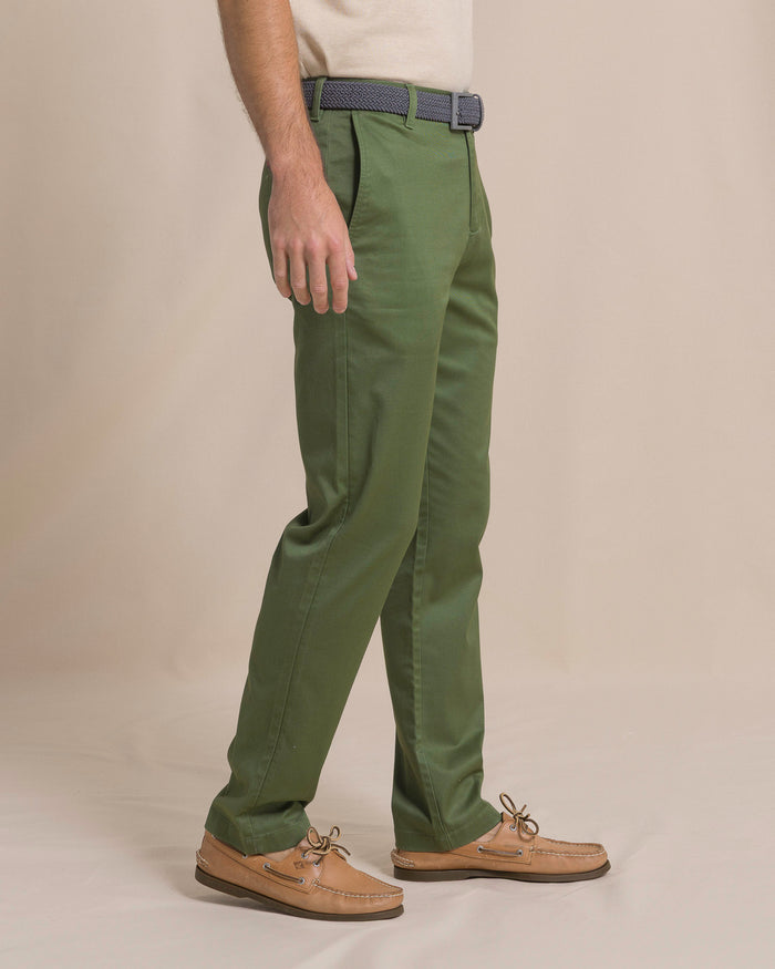 The side view of the Southern Tide Channel Marker Stretch Chino Pant by Southern Tide - Cedar Green
