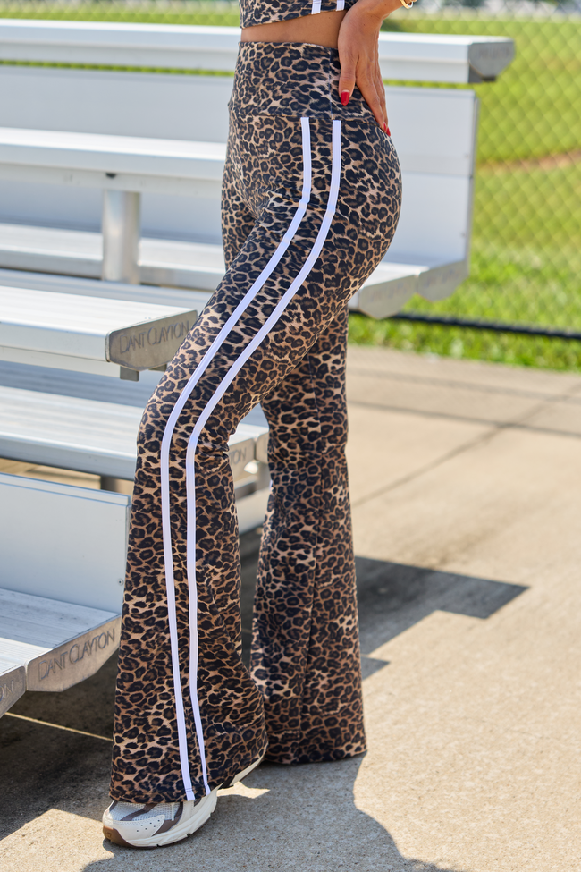 Daily Dash Leopard Flare Leggings