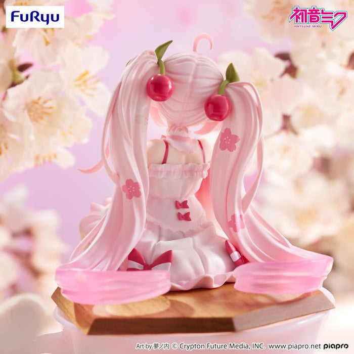 Furyu Hatsune Miku Sakura MIku Noodle Stopper (2025 Wink Ver)