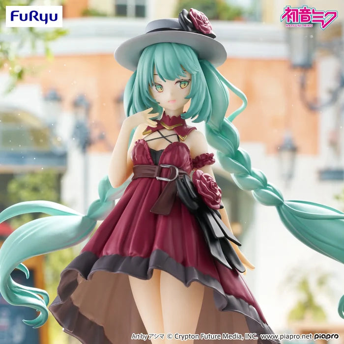 Furyu Trio Try It Hatsune Miku(Outing Red Dress Ver)