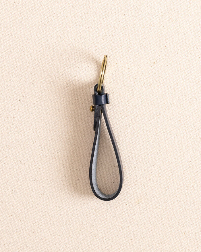 The side view of the Il Bisonte Classic Key Fob at Southern Tide - Blue