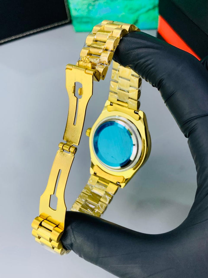 Luxury Gold Chain & Green dial Men's Watch | Premium Stainless Steel Wrist Watch with Date & Time Display
