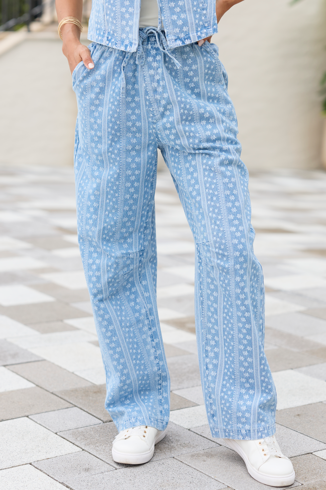Maeve Blue And White Floral Printed Barrel Pull-On Jeans FINAL SALE