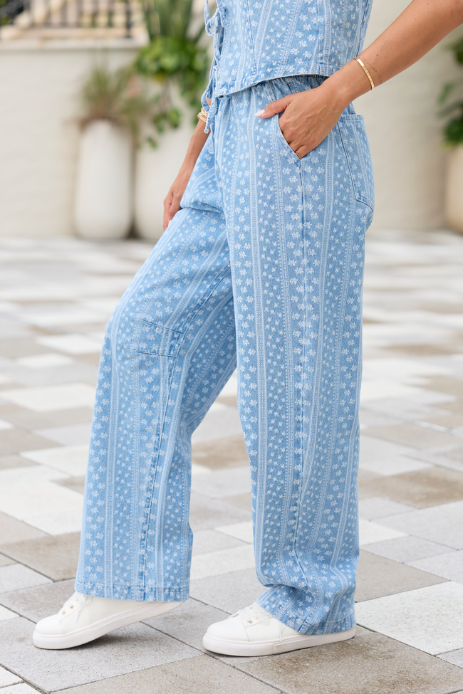 Maeve Blue And White Floral Printed Barrel Pull-On Jeans FINAL SALE