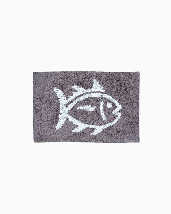 The front view of the Reversible Skipjack Bath Rug by Southern Tide - Grey Harpoon