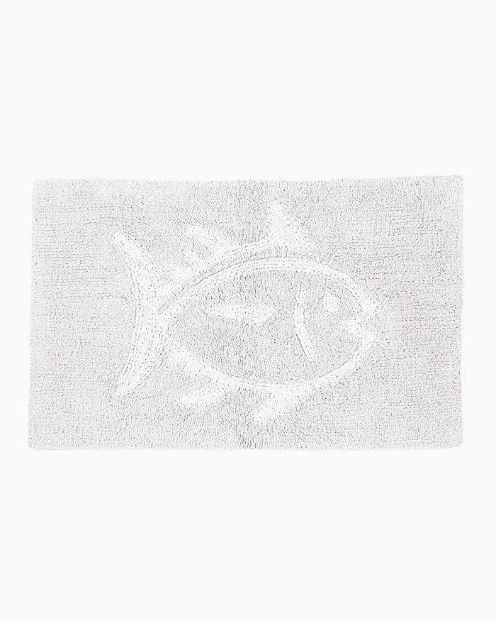 The front view of the Reversible Skipjack Tonal Bath Rug by Southern Tide - White