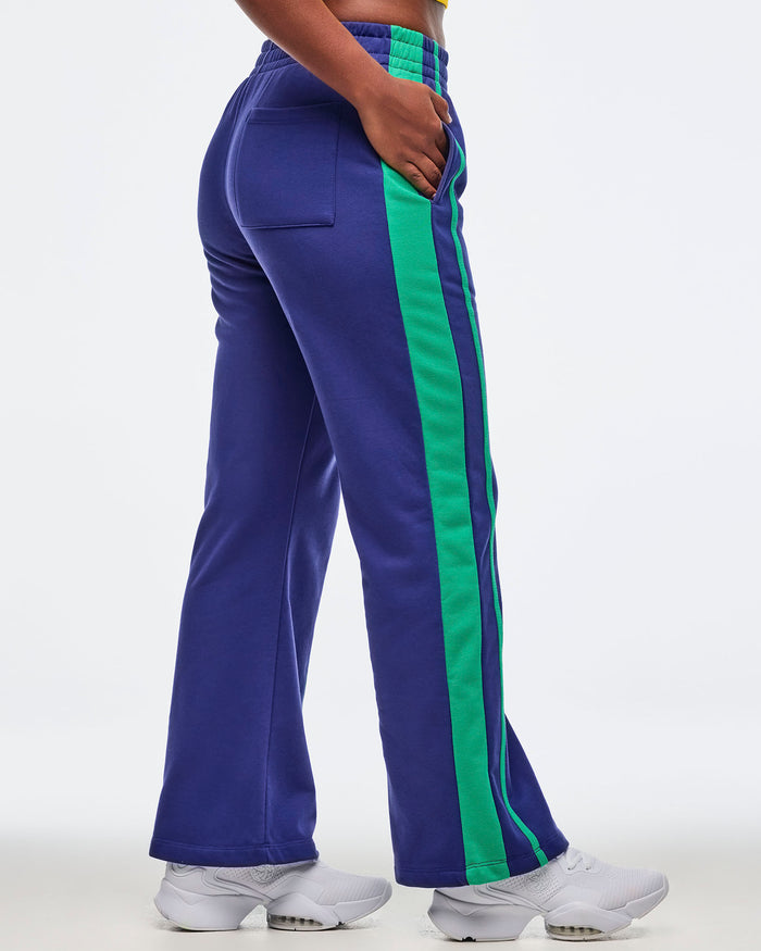 Soft Navy # Sizzlin' Wide Leg Sweatpants
