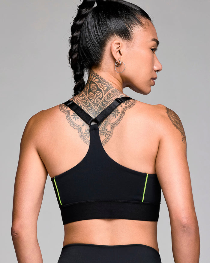 Black # STRONG iD Scoop Neck Adjustable Bra