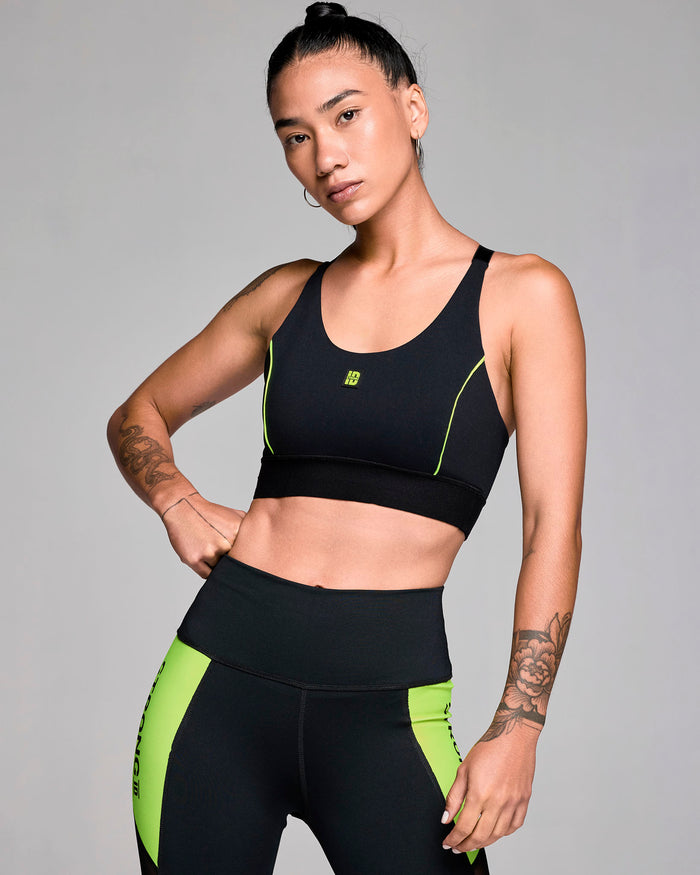 Black # STRONG iD Scoop Neck Adjustable Bra