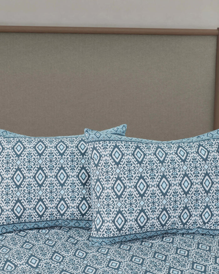 The detail view of the Southern Tide Summerfield Comforter Set by Southern Tide - Jade