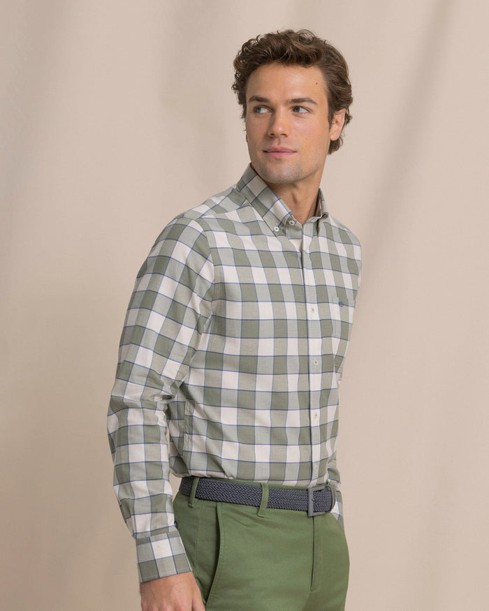 The side view of the Southern Tide Sunny Cove Skipjack Sport Shirt by Southern Tide - Heather Cedar Green