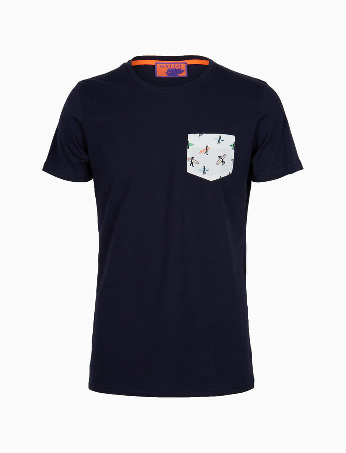 T-shirt girocollo uomo cotone blu con taschino fantasia surfisti - Gallo 1927 - Official Online Shop