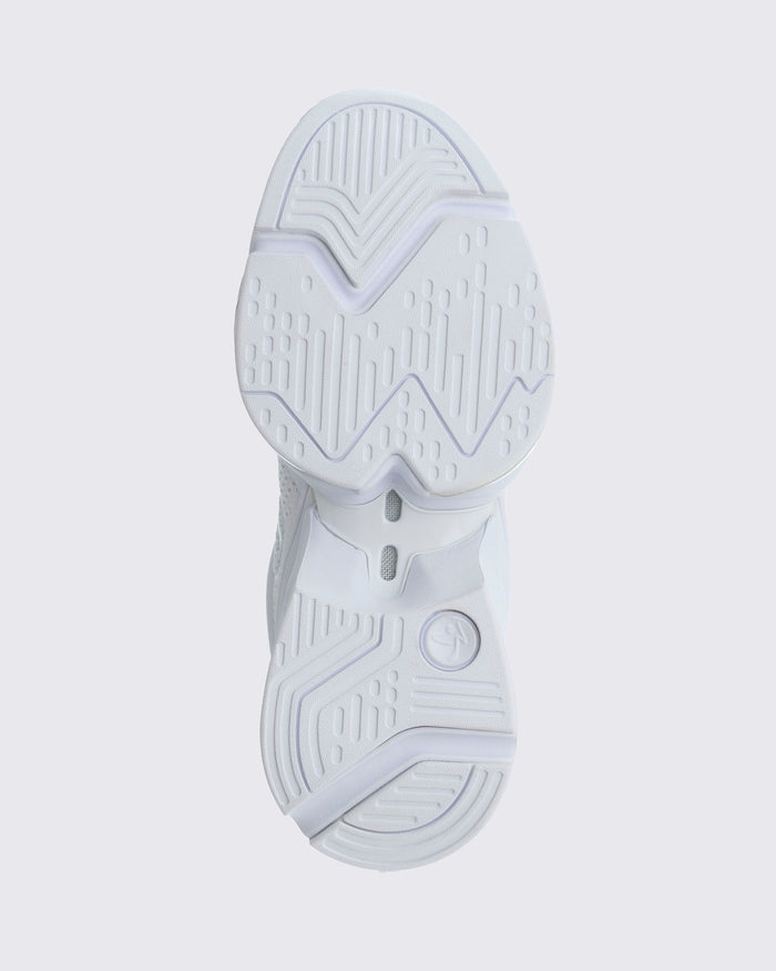 Wear It Out White # Zumba Air Stomp Remix II - White